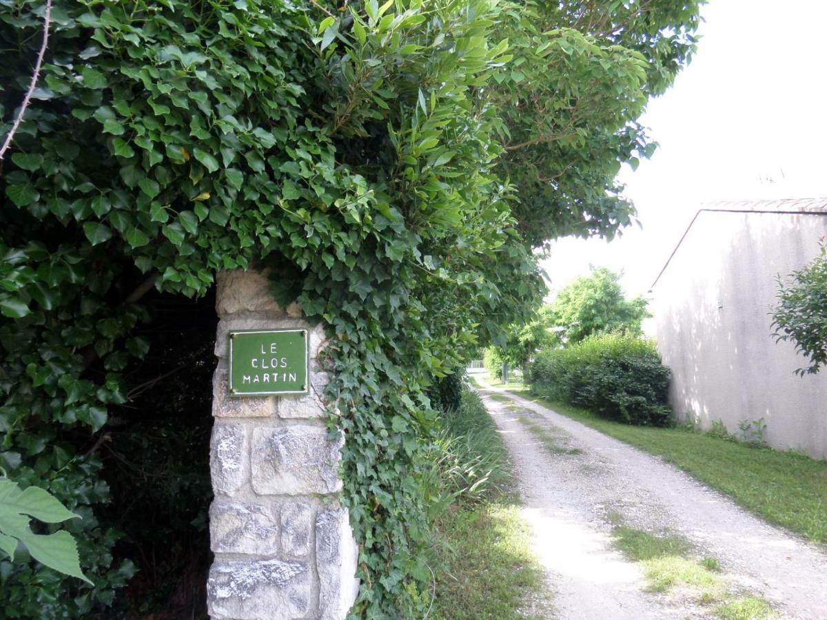 Le Clos Martin Eyragues Экстерьер фото